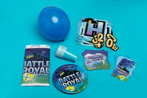 WHSmith Exclusive Battle Royal Party In A Box